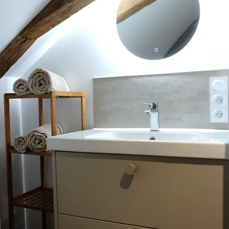 La Citadelle Endormie A Ombree D'anjou Pouancé